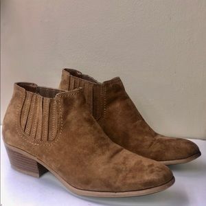 American Eagle Short Brown Booties
